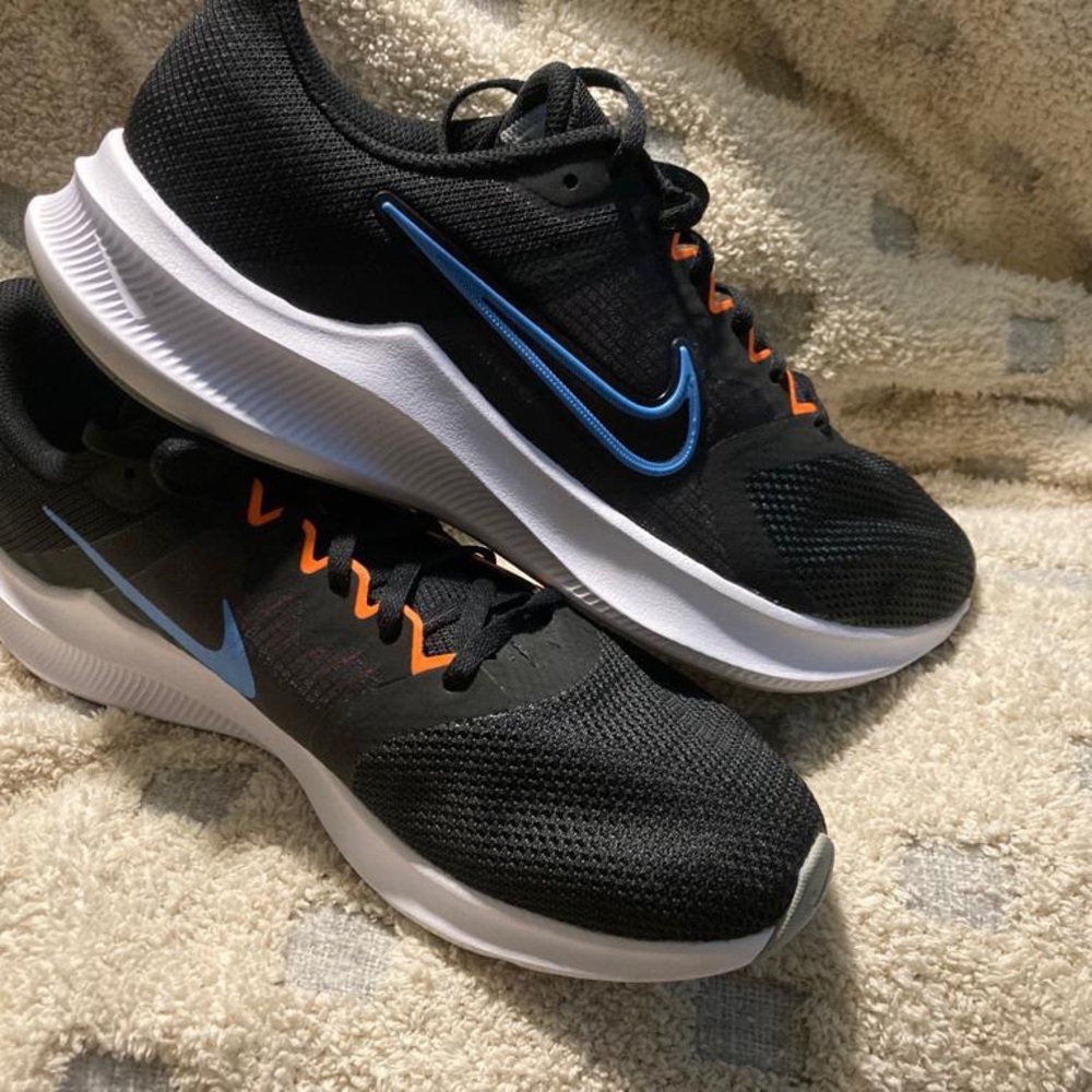 Men’s Nike 11 brand new